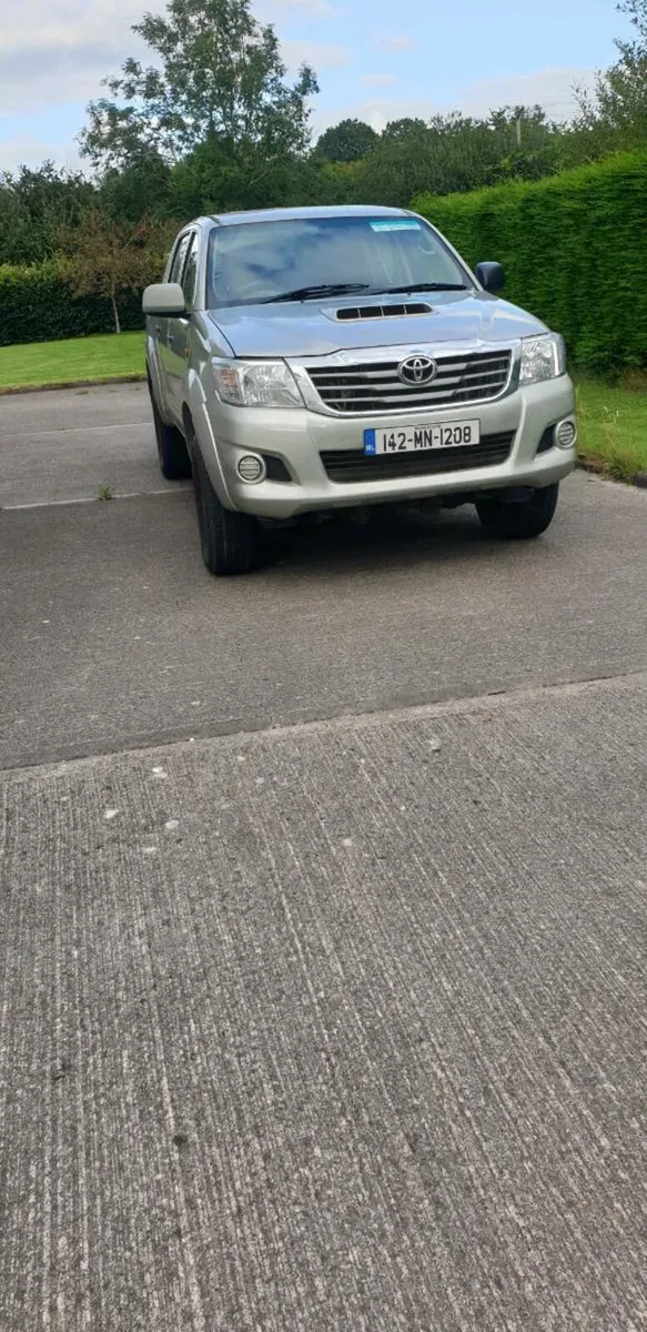 Toyota Hilux - Image 2