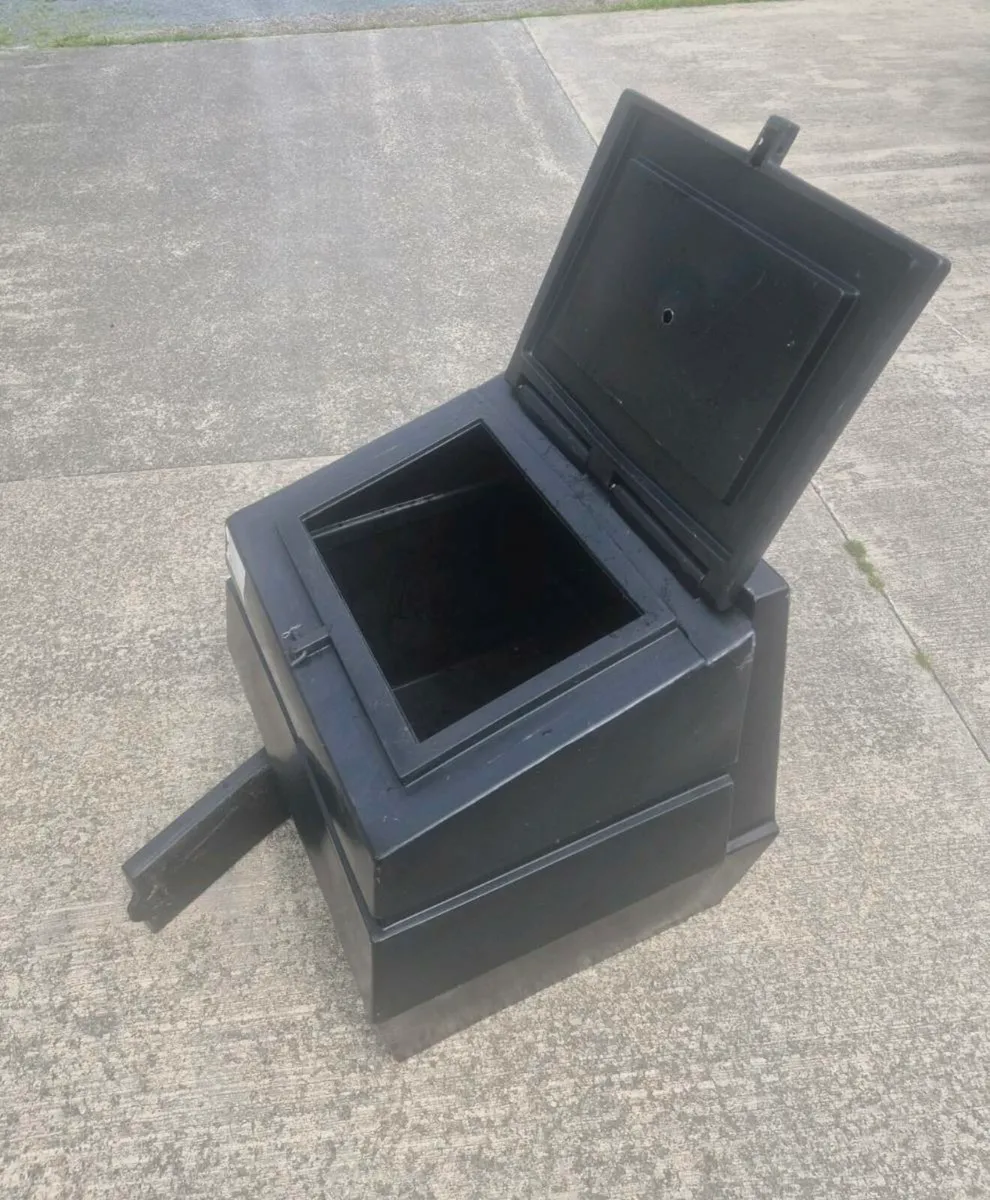 300kg Kingspan Coal Bunker - Image 2