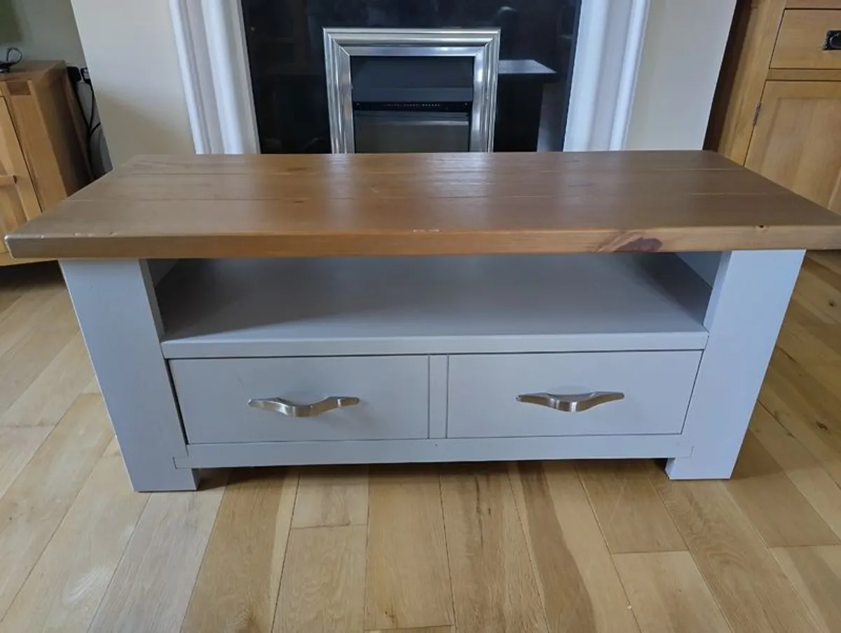 TV unit and coffee table - Image 2