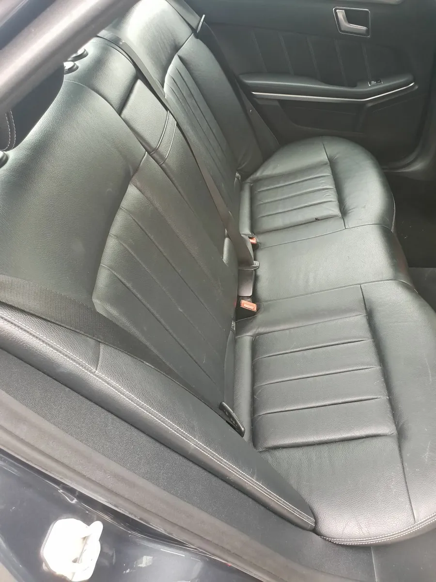 Mercedes-Benz E-Class 2015 - Image 4