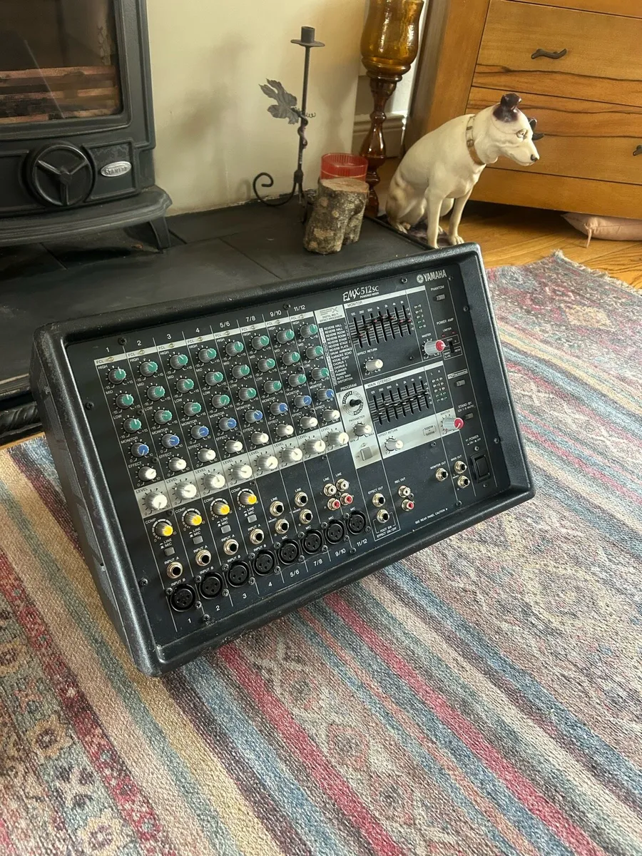 Full PA (desk and 2 speakers)and necessary cables - Image 1