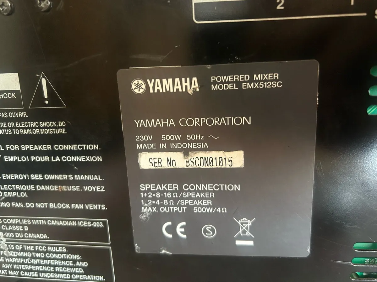 Full PA (desk and 2 speakers)and necessary cables - Image 2