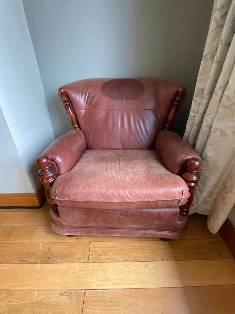 3 piece suite - leather - Image 3