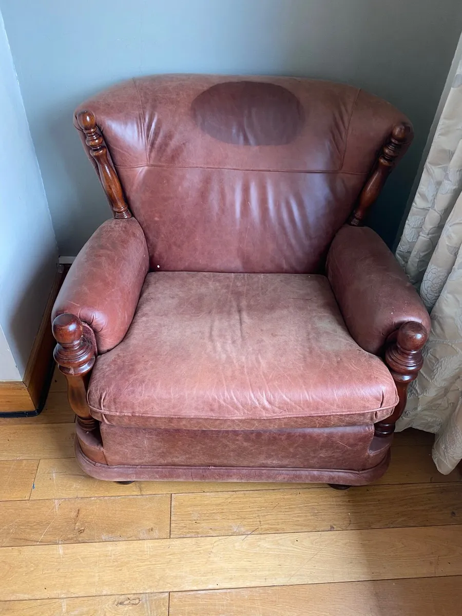 3 piece suite - leather - Image 4
