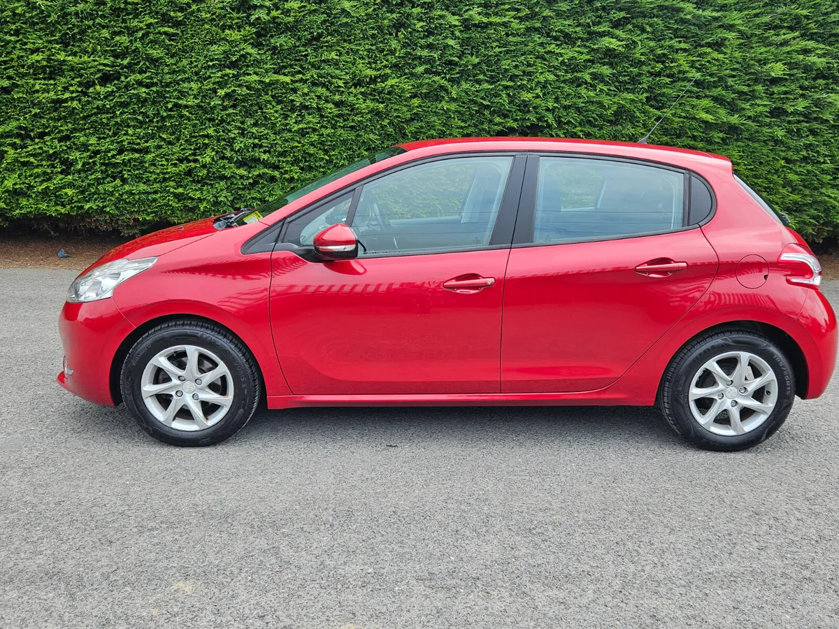 Peugeot 208 2015 1.0 active - Image 4