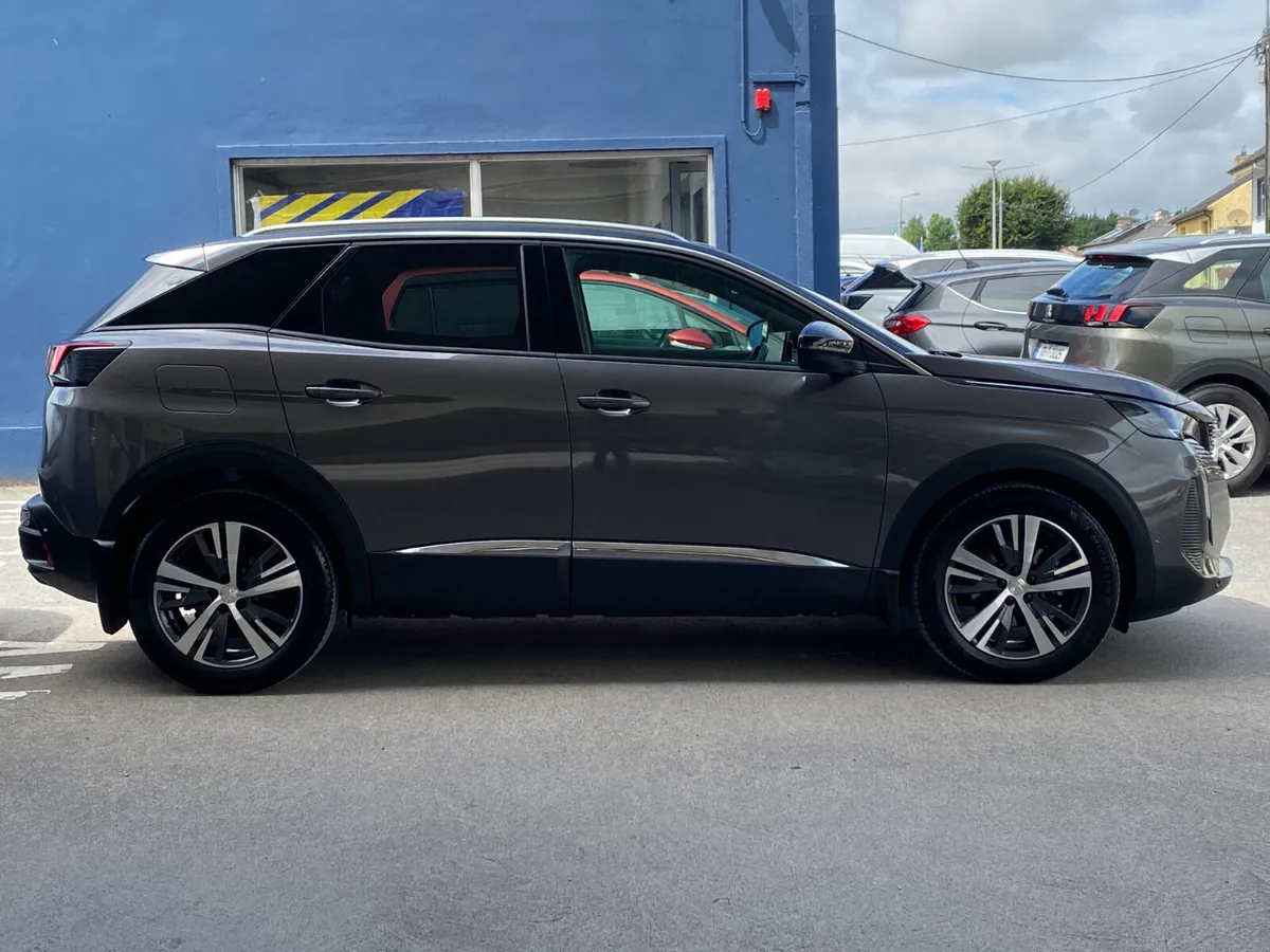 Peugeot 3008 1.5 BlueHDi 130bhp Auto Allure - Image 2