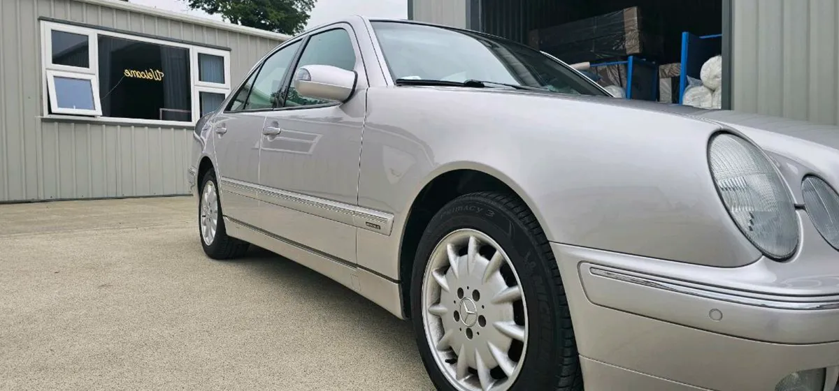 Rare Mercedes w210 e320 diesel 30k milage 🚨🚨🚨 - Image 3
