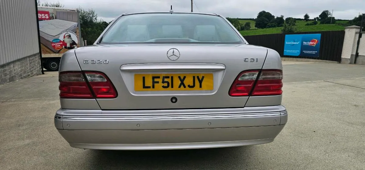 Rare Mercedes w210 e320 diesel 30k milage 🚨🚨🚨 - Image 4