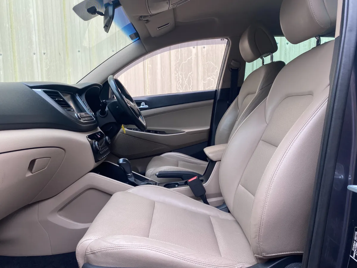 Hyundai Tucson 2018//AUTOMATIC//EXECUTIVE/// - Image 4