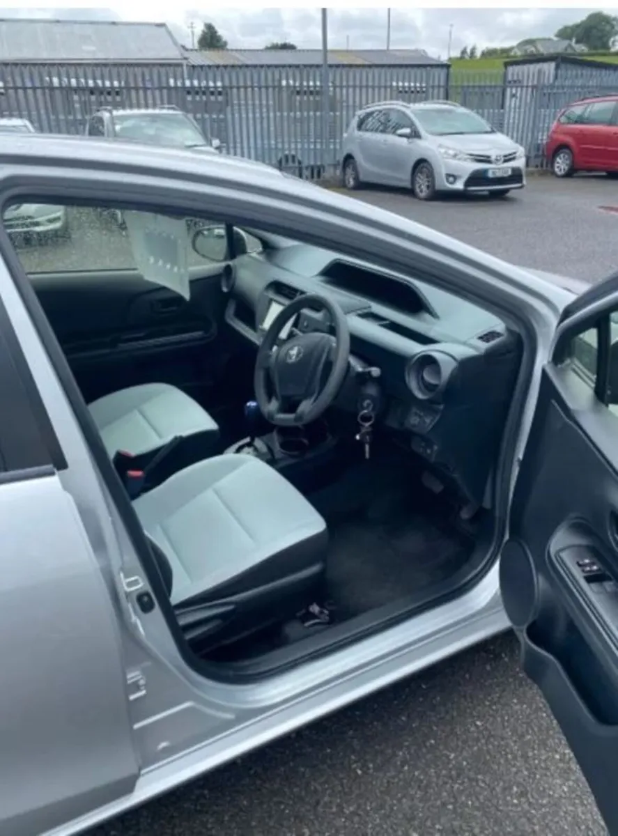 Toyota Aqua 1.5 - Image 2