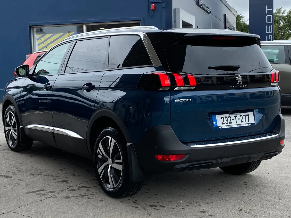 Peugeot 5008 1.5 BlueHDi 130bhp Allure Auto - Image 3