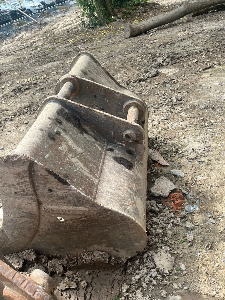 14ton Volvo buckets - Image 3