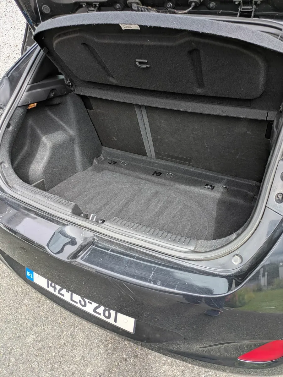 Hyundai i30 2014 - Image 2