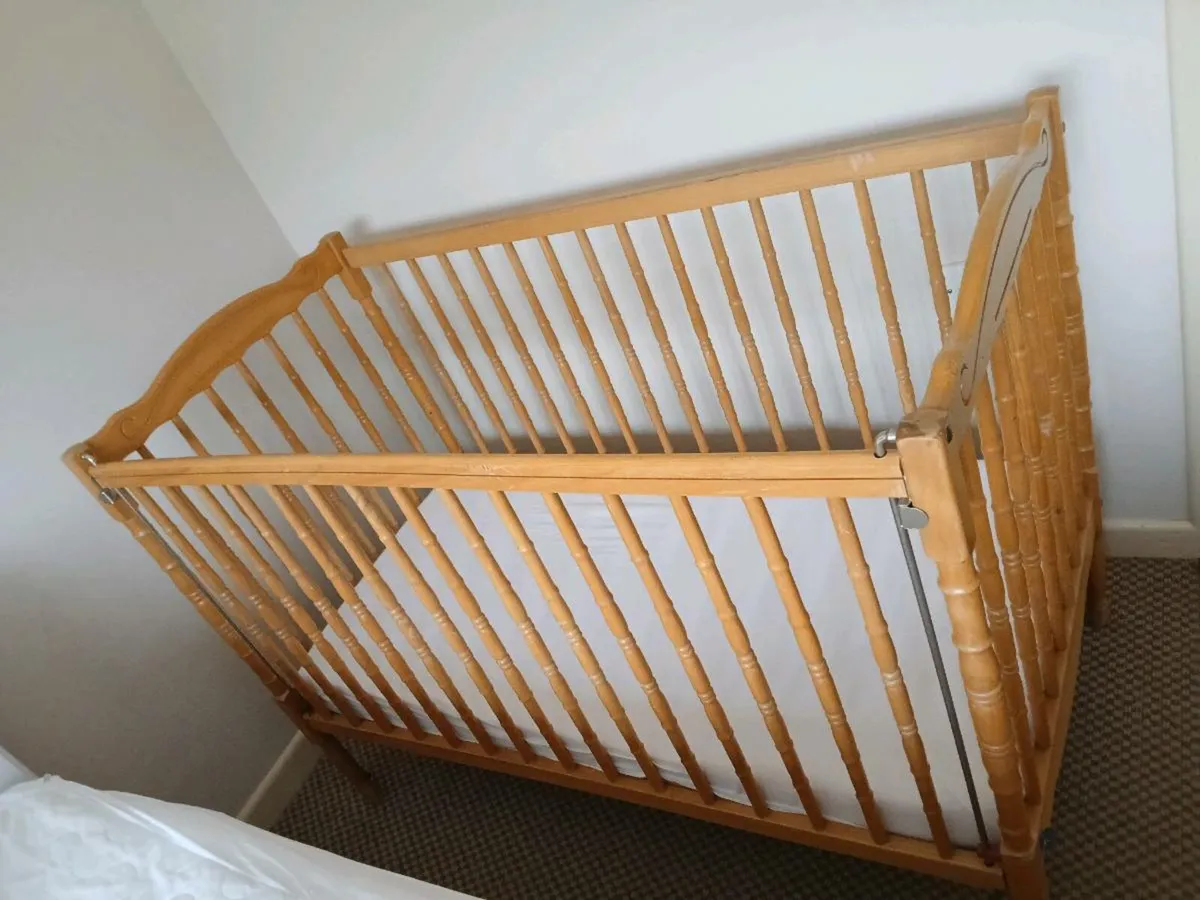 Cot for sale - Image 2