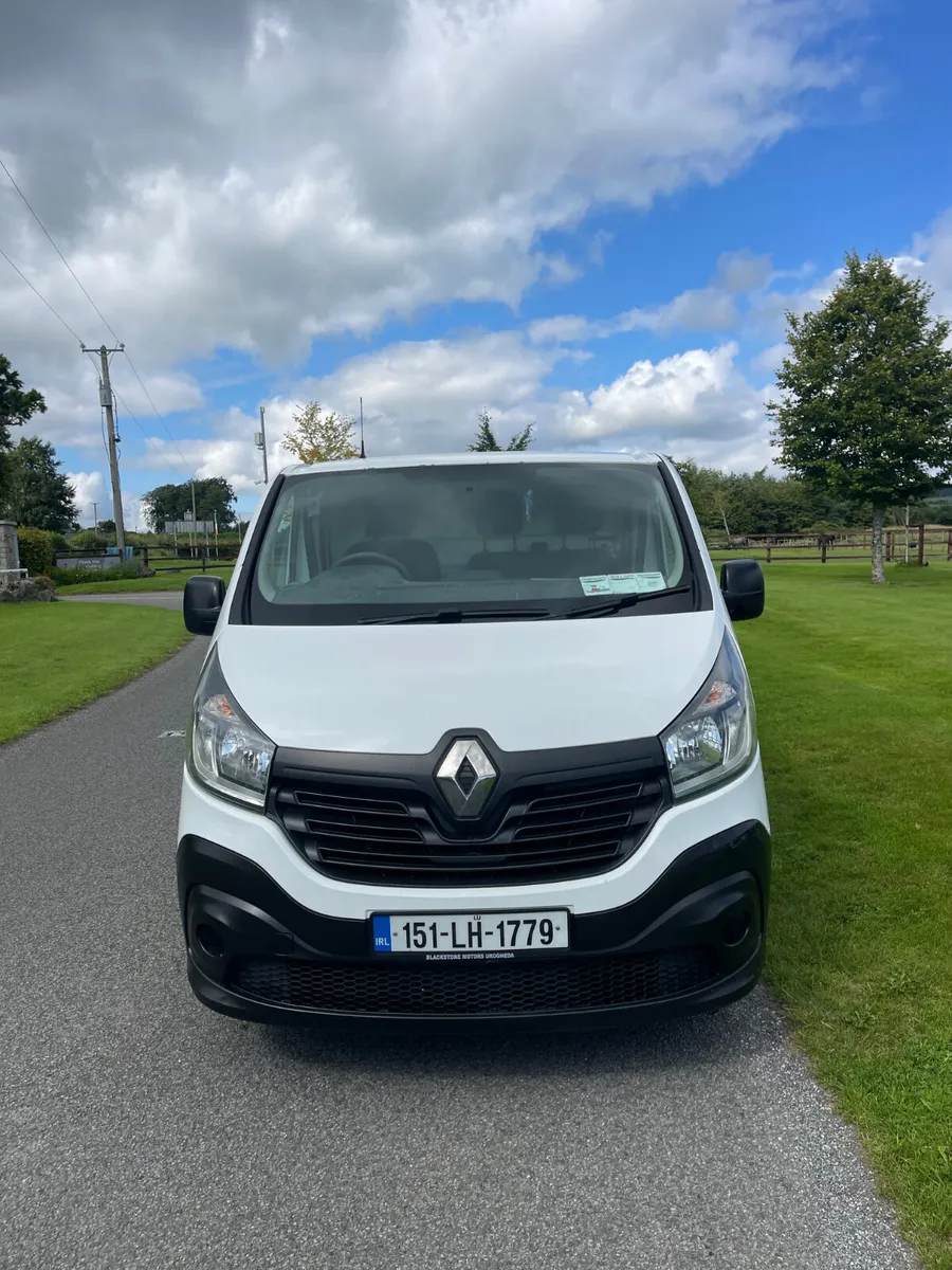 Renault Trafic 2015 - Image 2