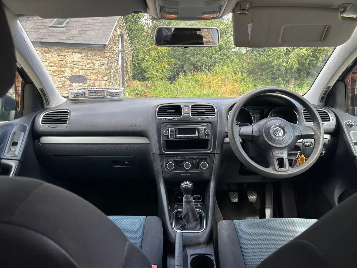 Volkswagen Golf 2012 - Image 3