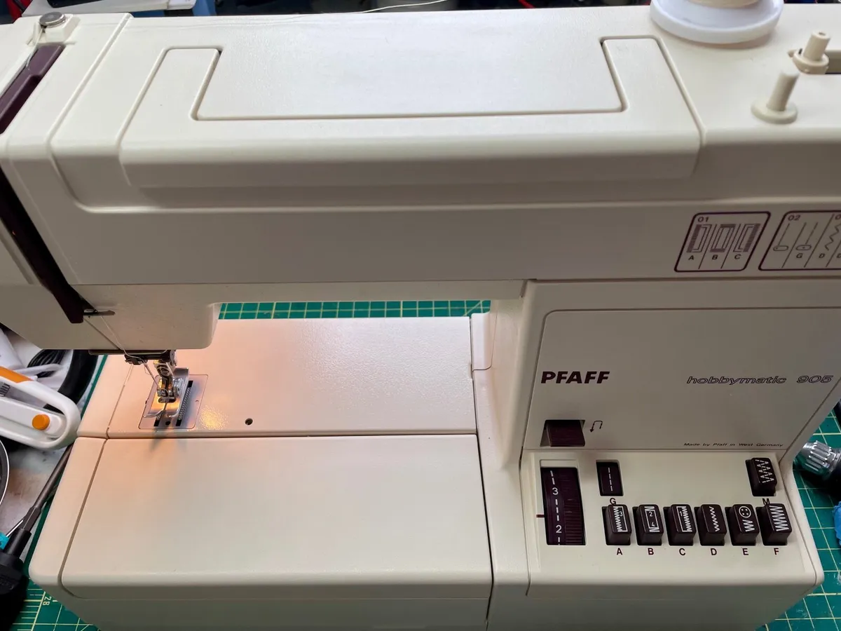 PFAFF hobbymatic 905 Sewing machine - Just Service - Image 2