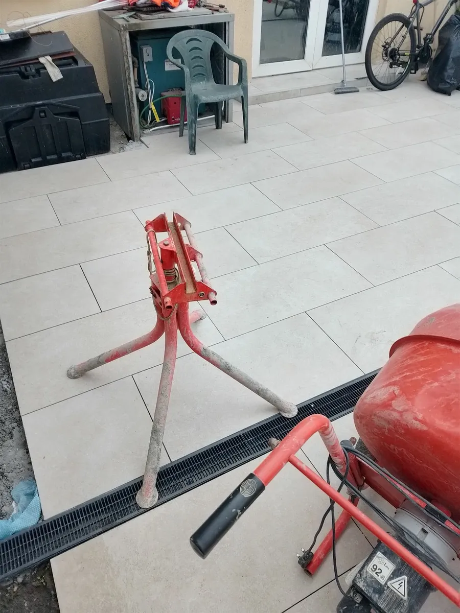 Electric mixer for sale - Image 2
