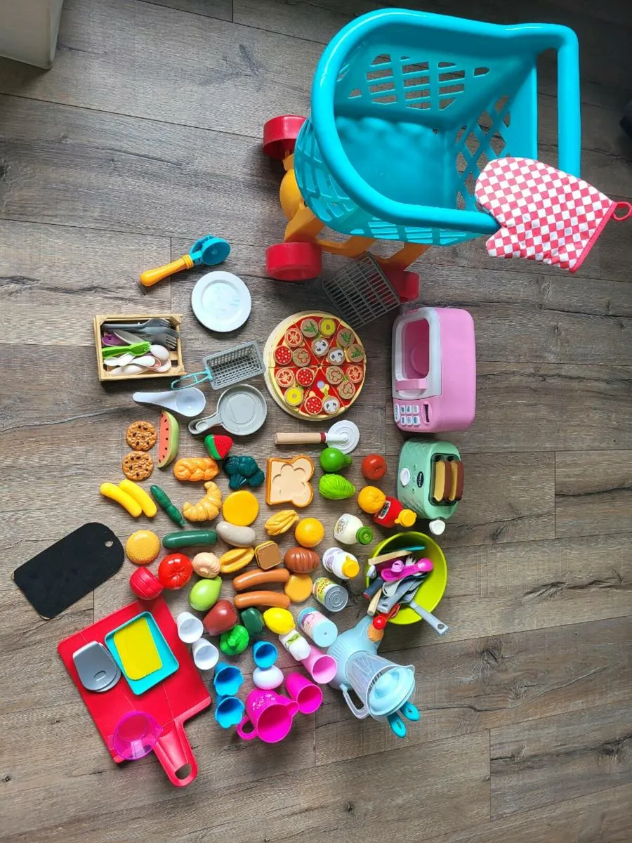 Toys - Image 1