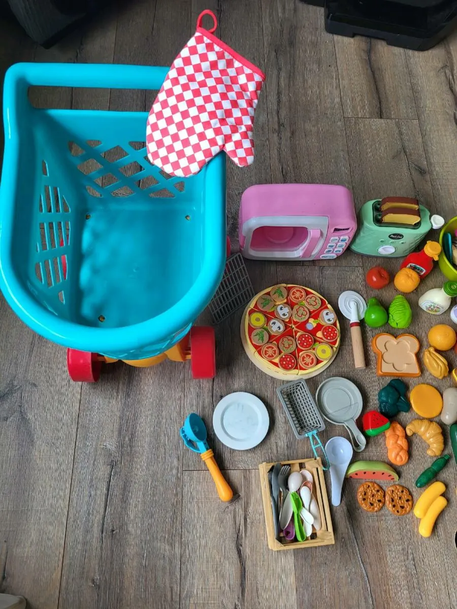 Toys - Image 2