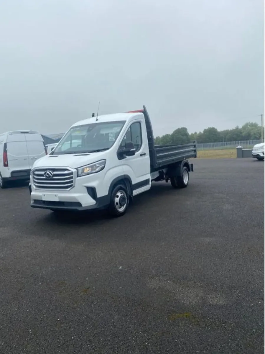 Maxus Deliver 9 Chassis Cab - Image 2