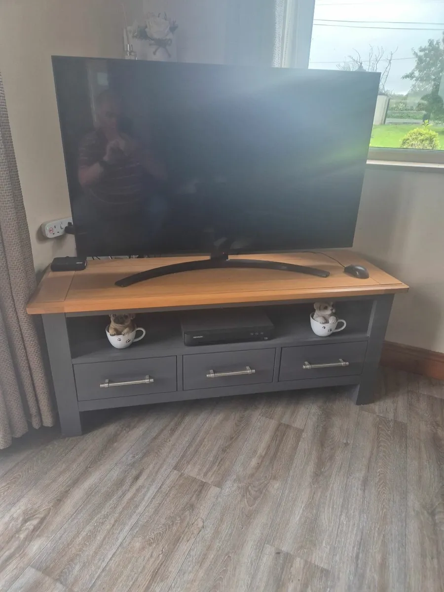 Tv unit - Image 2