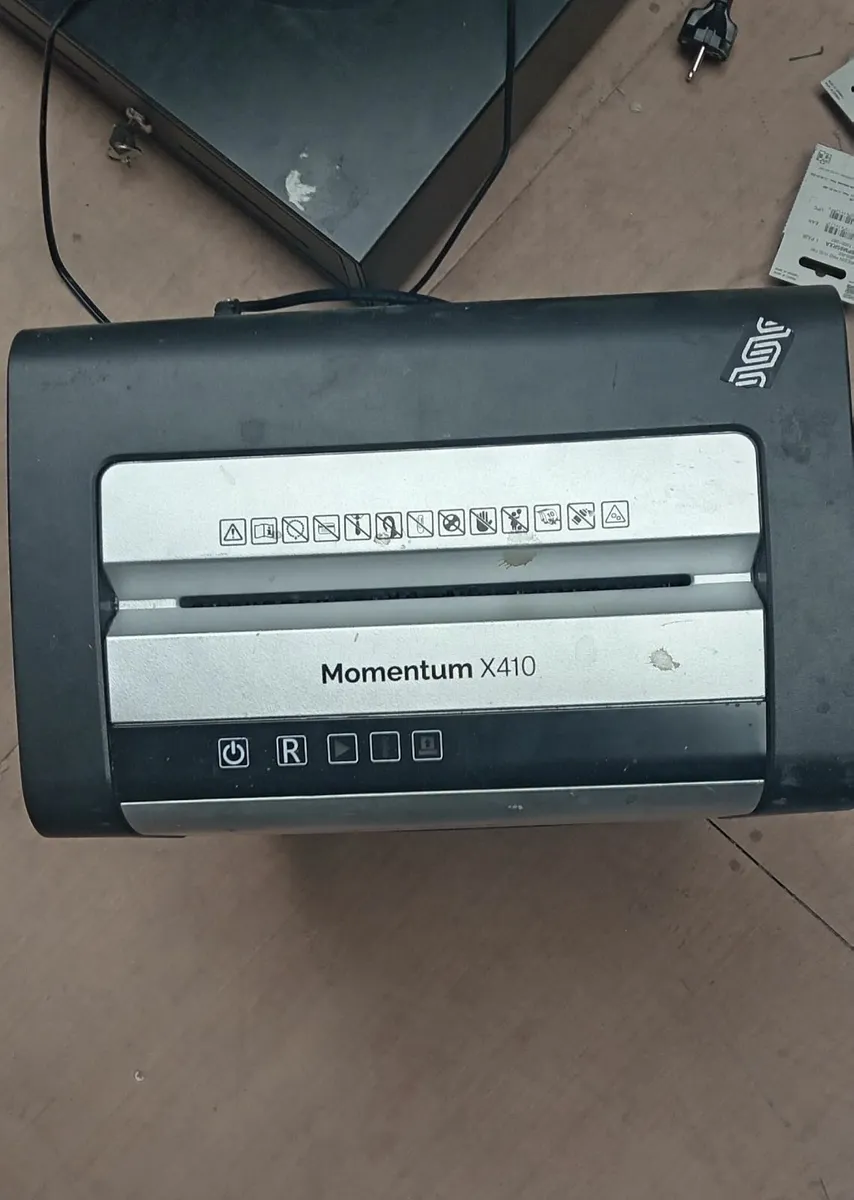Momentum Paper shredder for office/ retail - Image 1