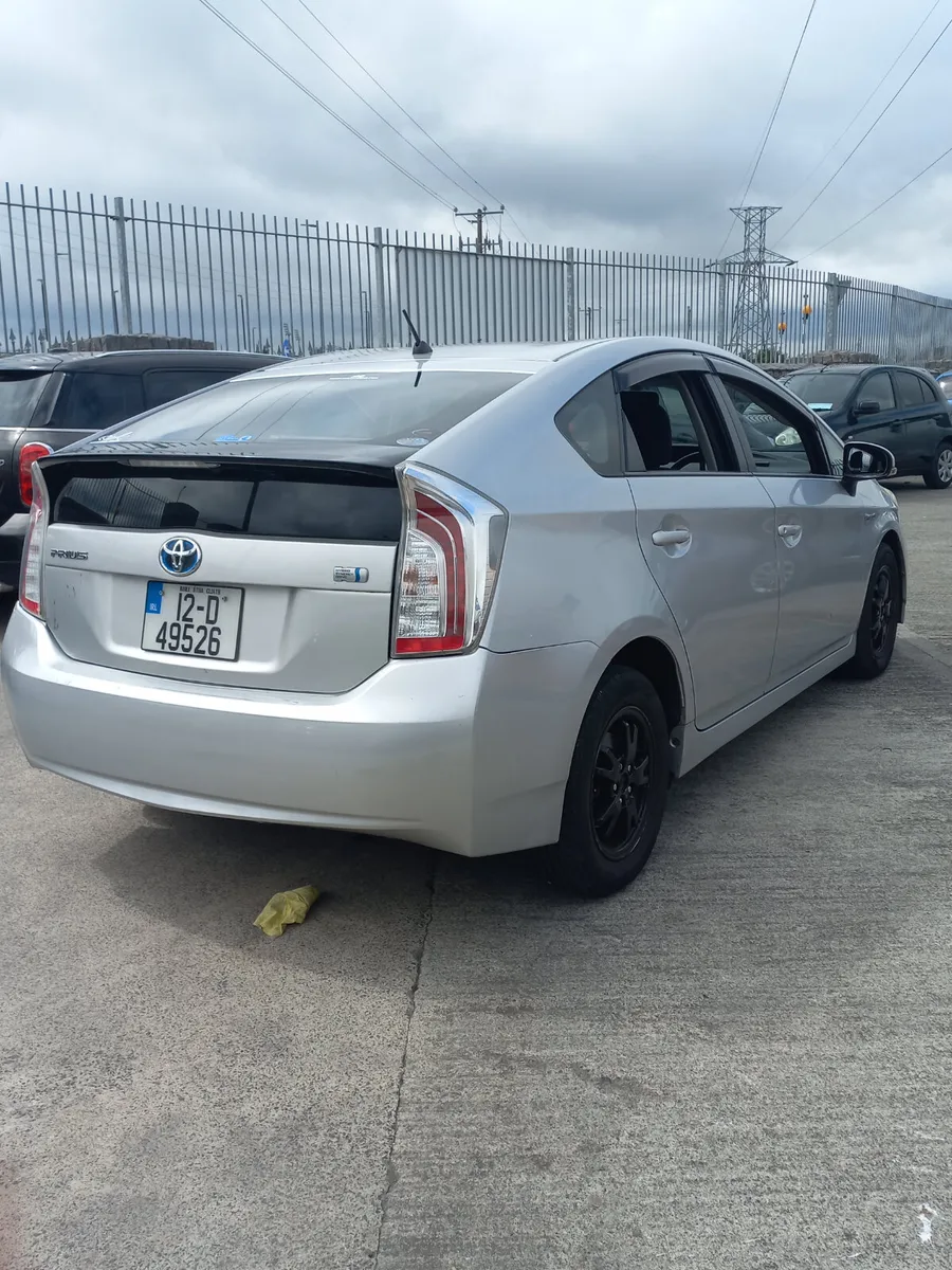 Toyota Prius 2012 - Image 4