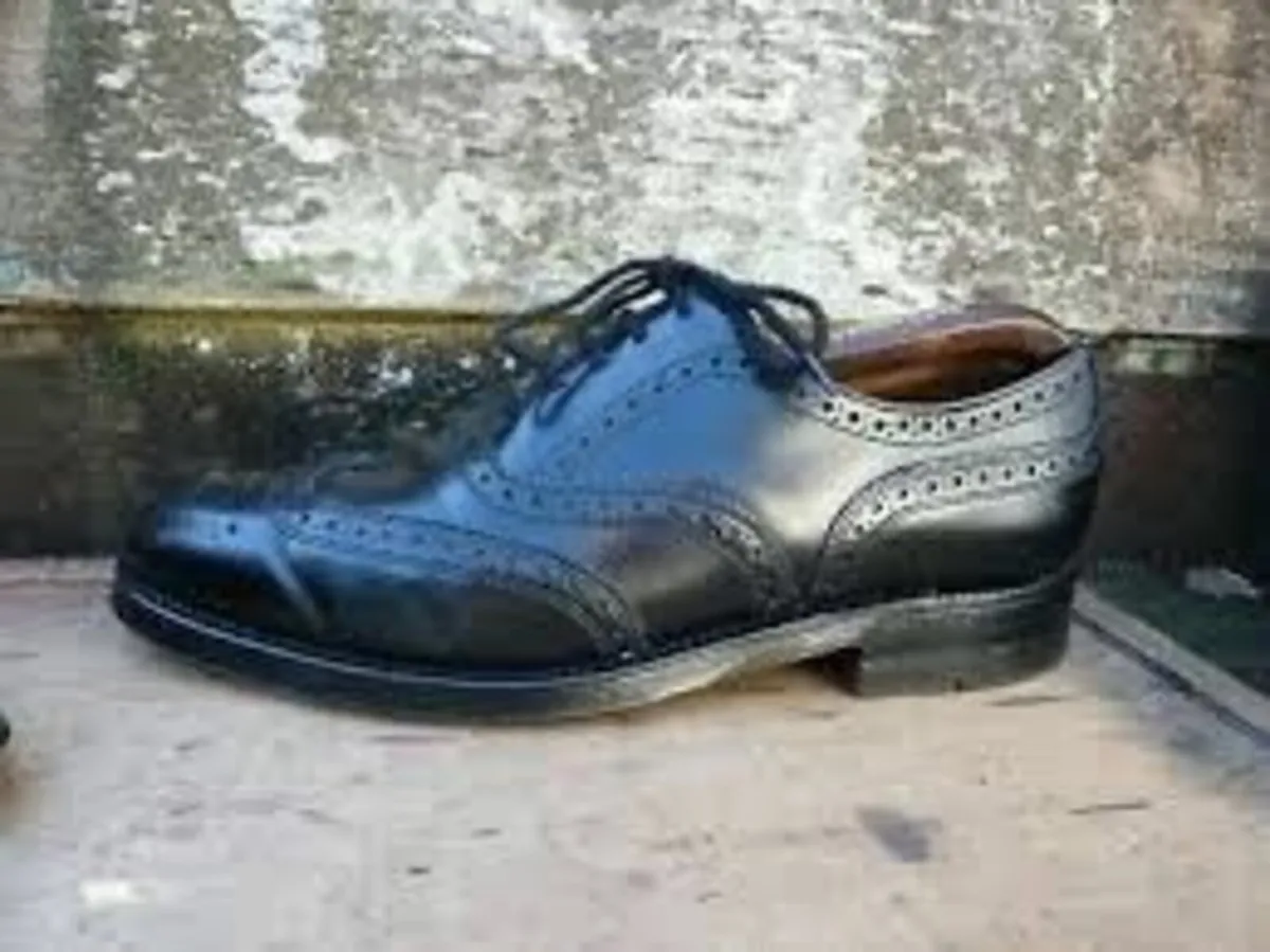 Handmade Mens Black Leather Osborne Shoes Size 11 - Image 4