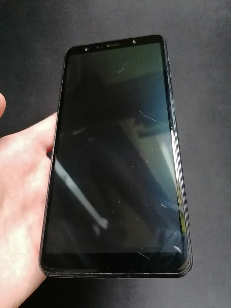 Samsung Galaxy A7 2018 – Unlocked, Good Condition - Image 2