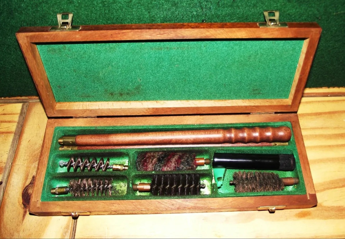 Vintage Gun Cleaning Kit - Image 2