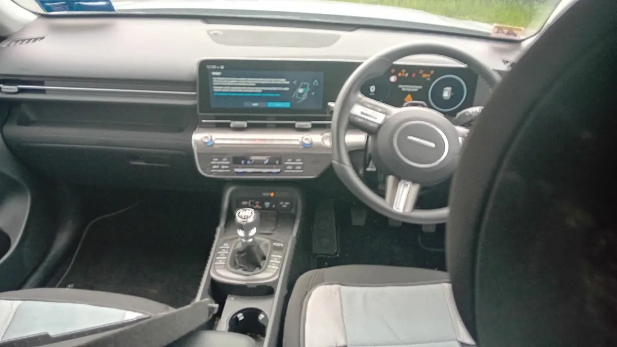 2024 hyundai kona hpi clear - Image 3