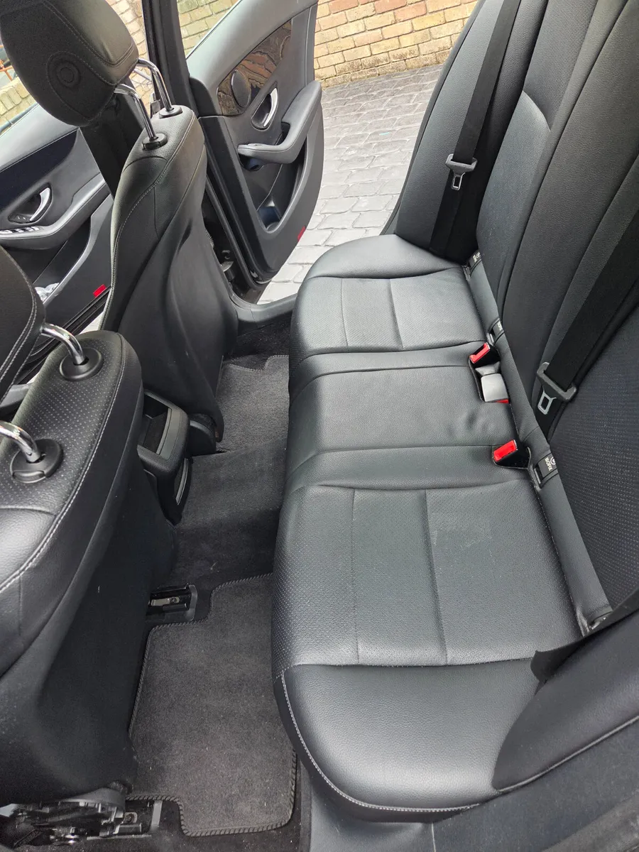 Mercedes-Benz C-Class 2015 - Image 3
