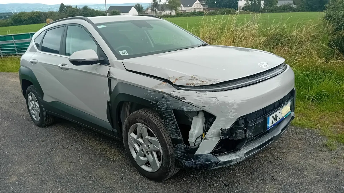 2024 hyundai kona hpi clear - Image 1