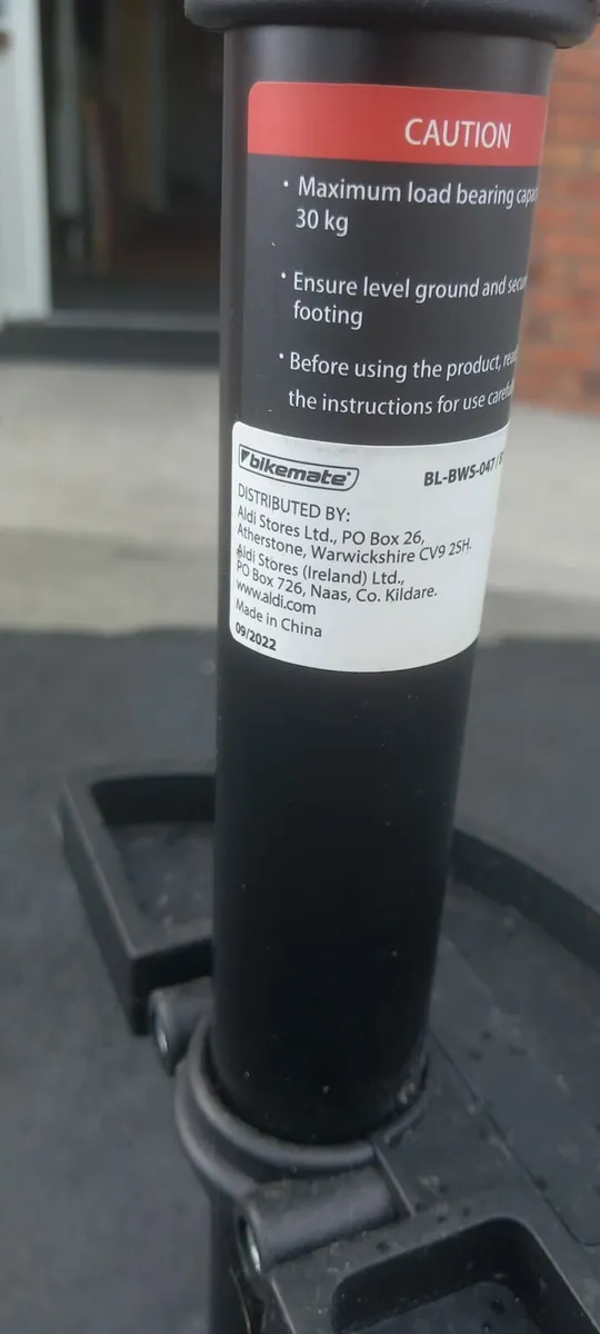 Bicycle repair stand - Image 1