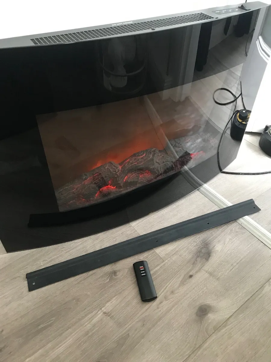 Stylish wall mounted electric heater - Image 4