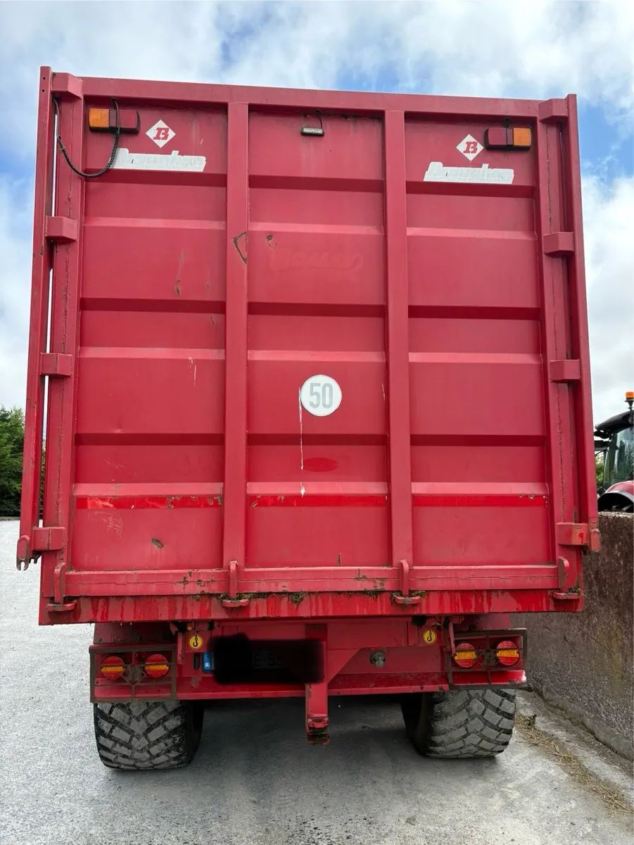 Broughan 20ft silage trailer - Image 2