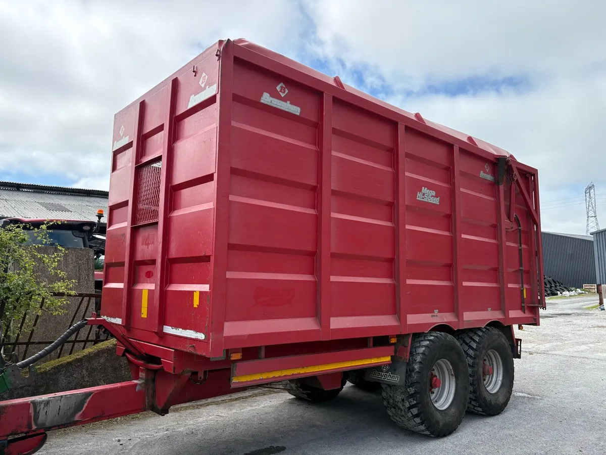 Broughan 20ft silage trailer - Image 3
