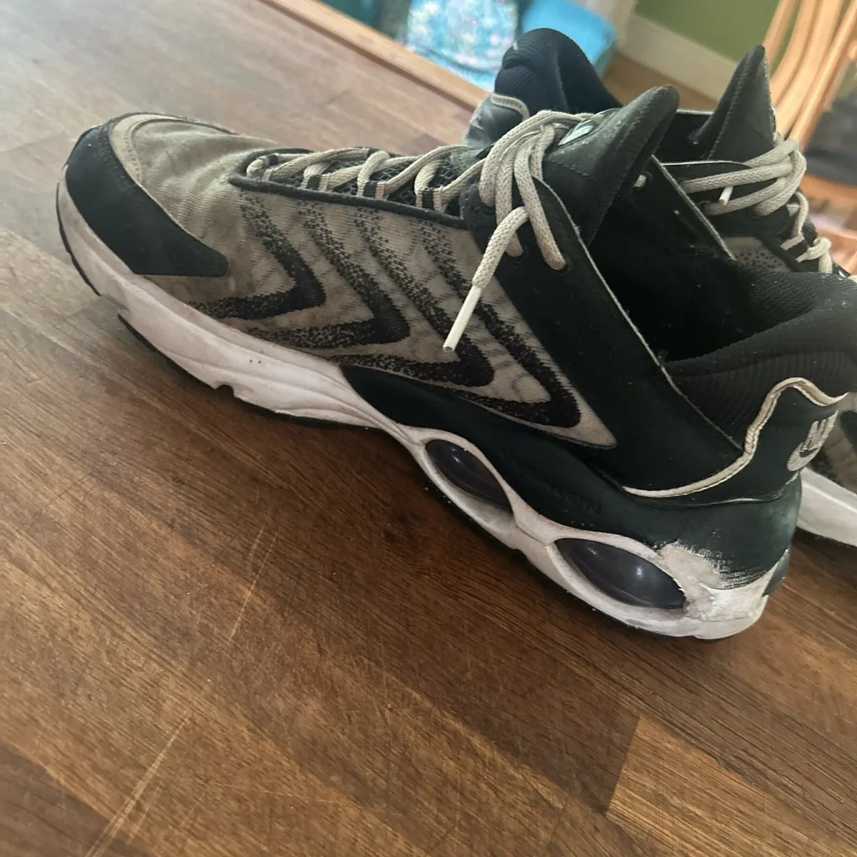 nike tw size 10 - Image 2