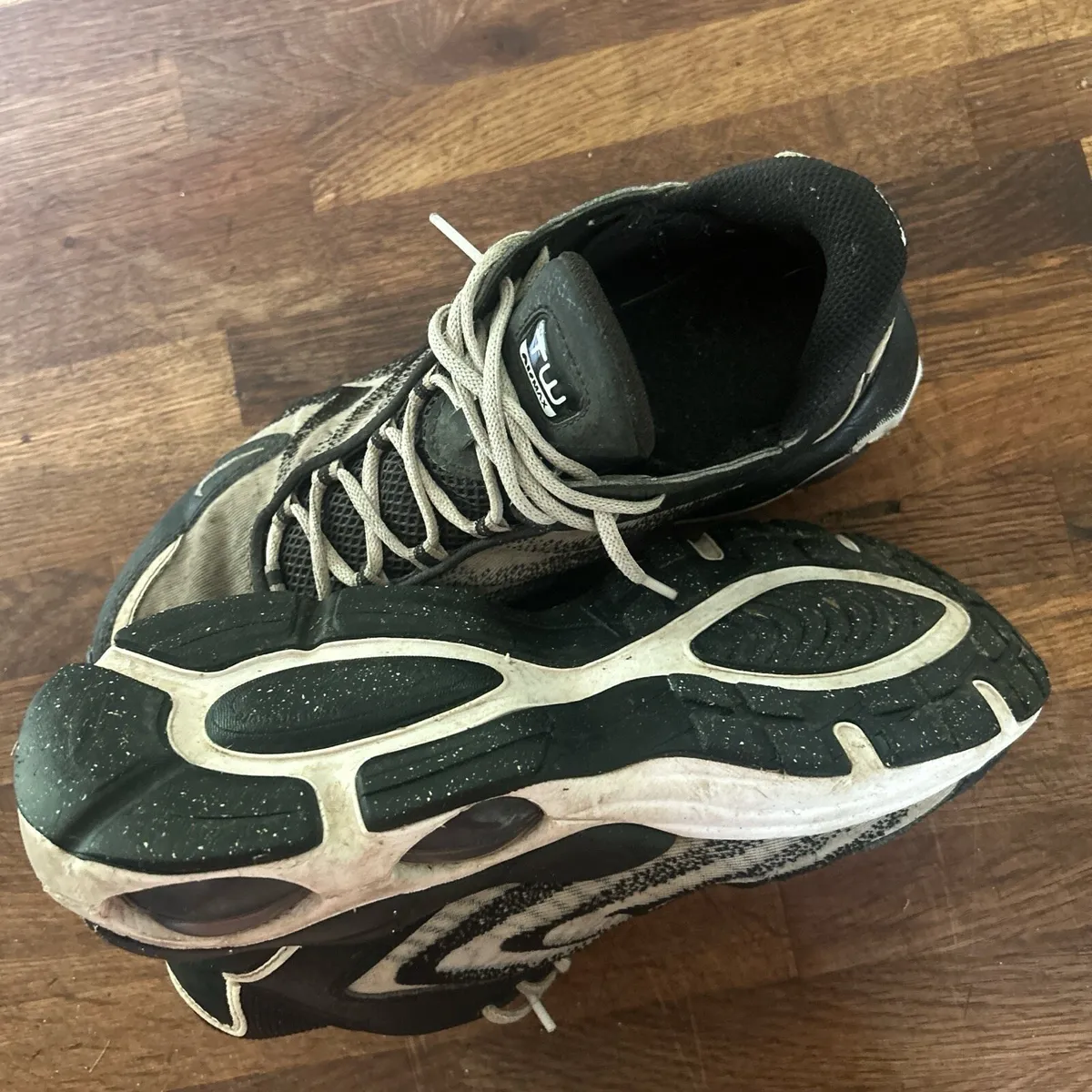 nike tw size 10 - Image 3