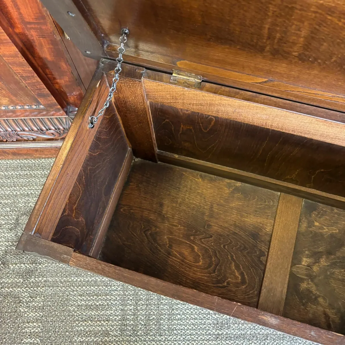 19th-century solid oak storage box - Image 2