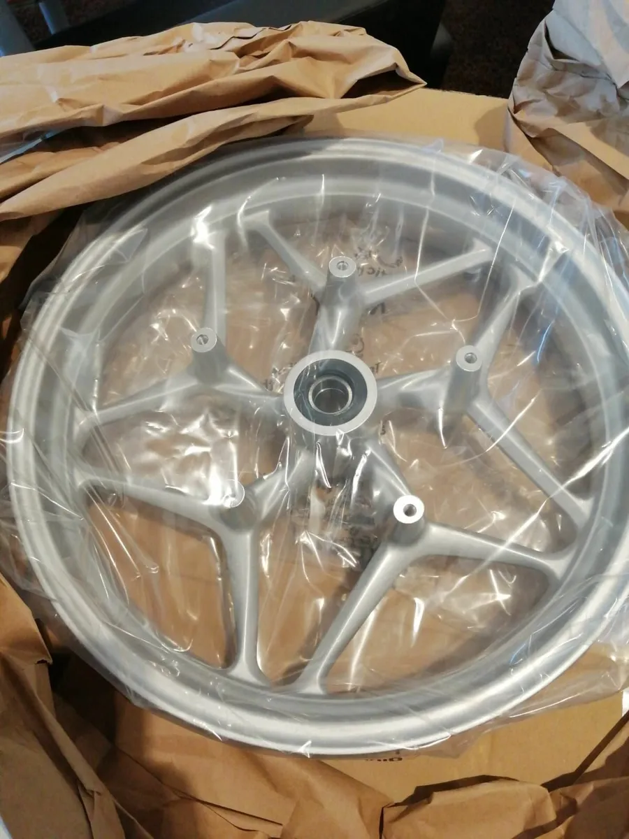 Alloy wheel GS 1250 BMW - Image 1