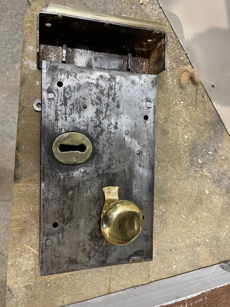 19th century Victorian mortise lock box + receiver - Image 1