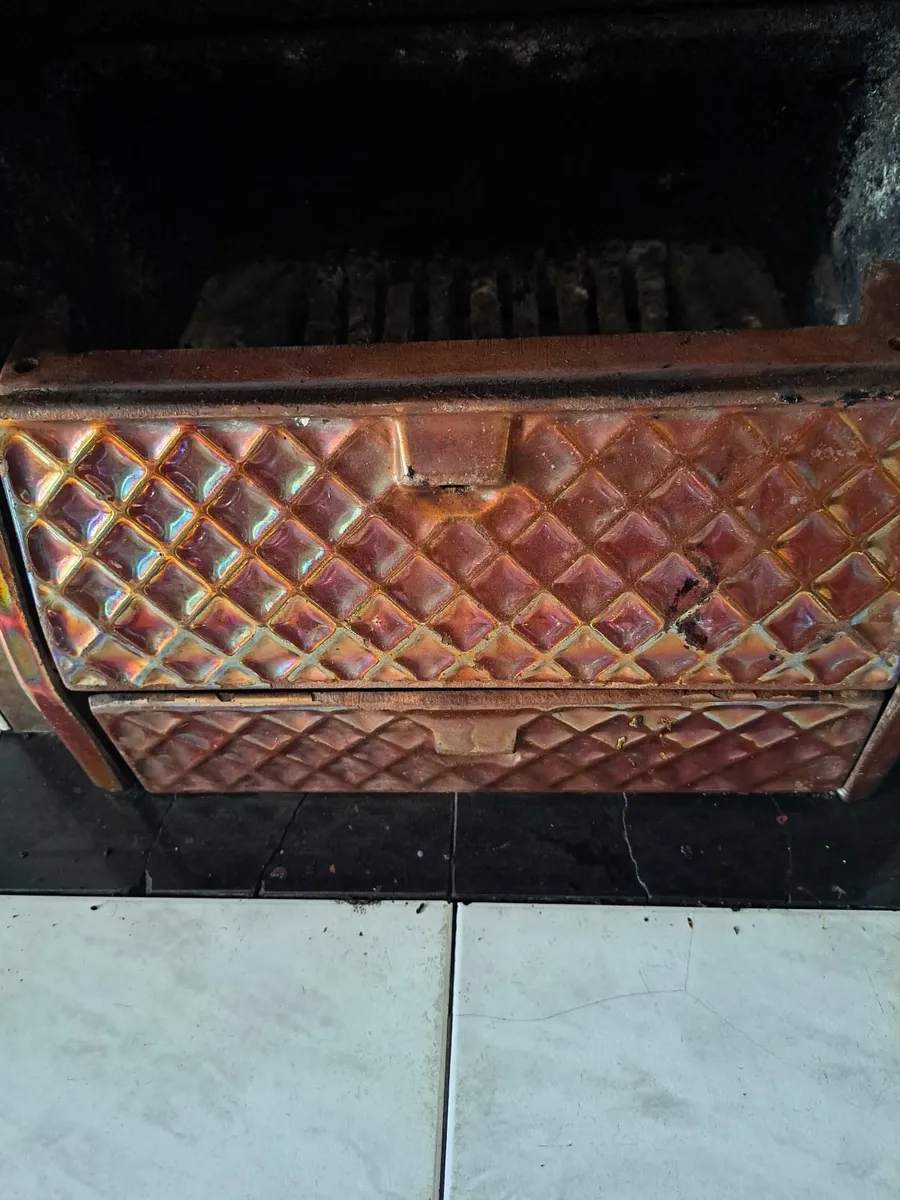 Firefront and grate. - Image 1