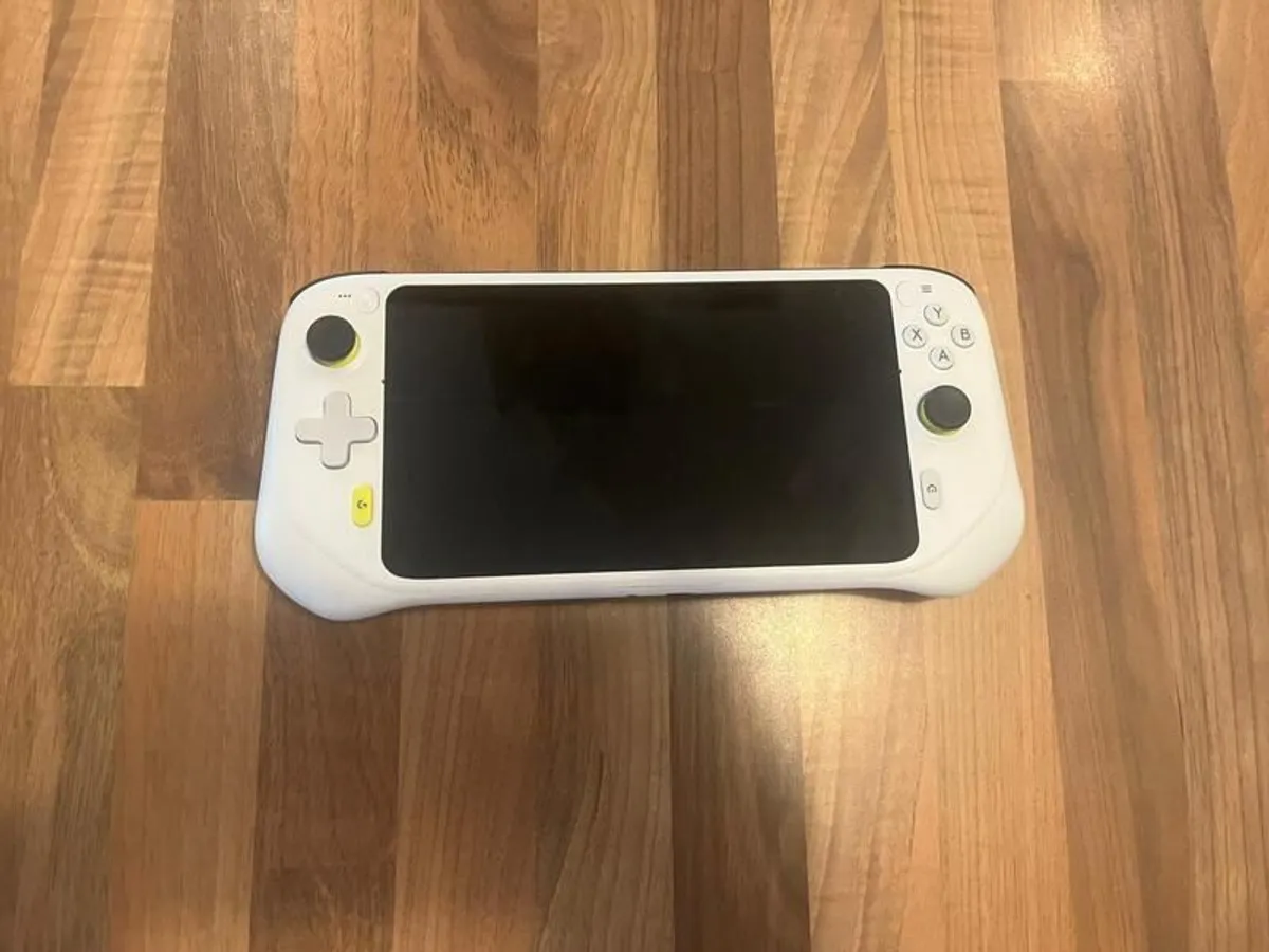 Logitech Cloud Hand Held Gaming Console - Image 2