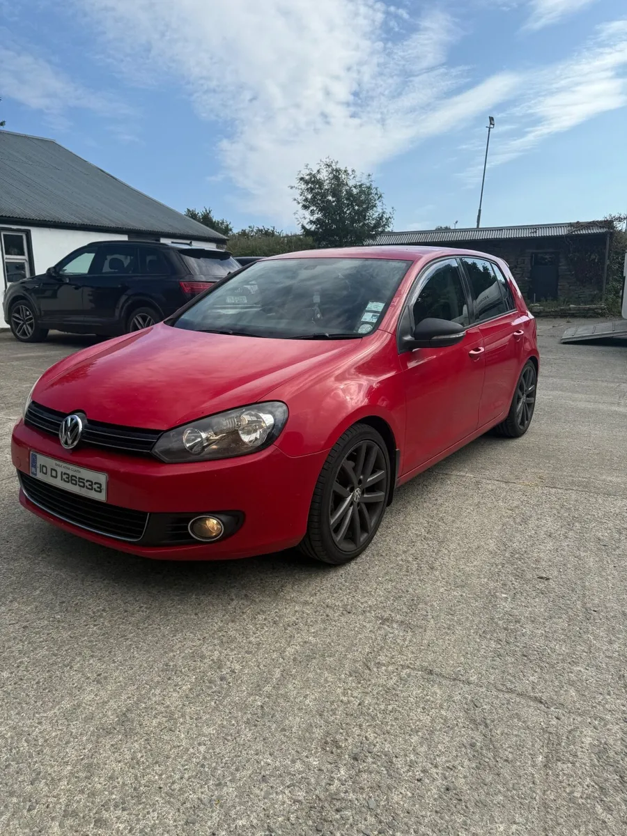 Volkswagen Golf 2010 - Image 2
