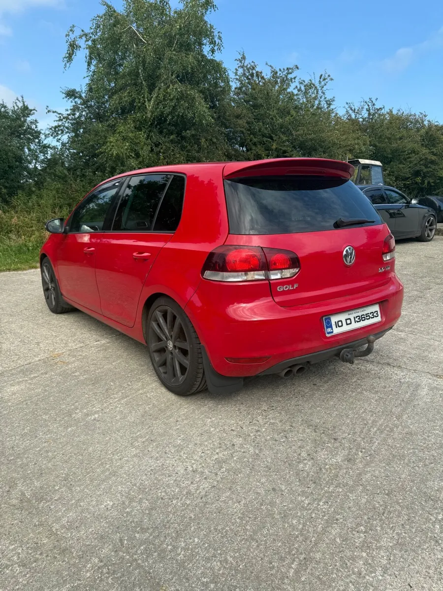 Volkswagen Golf 2010 - Image 1
