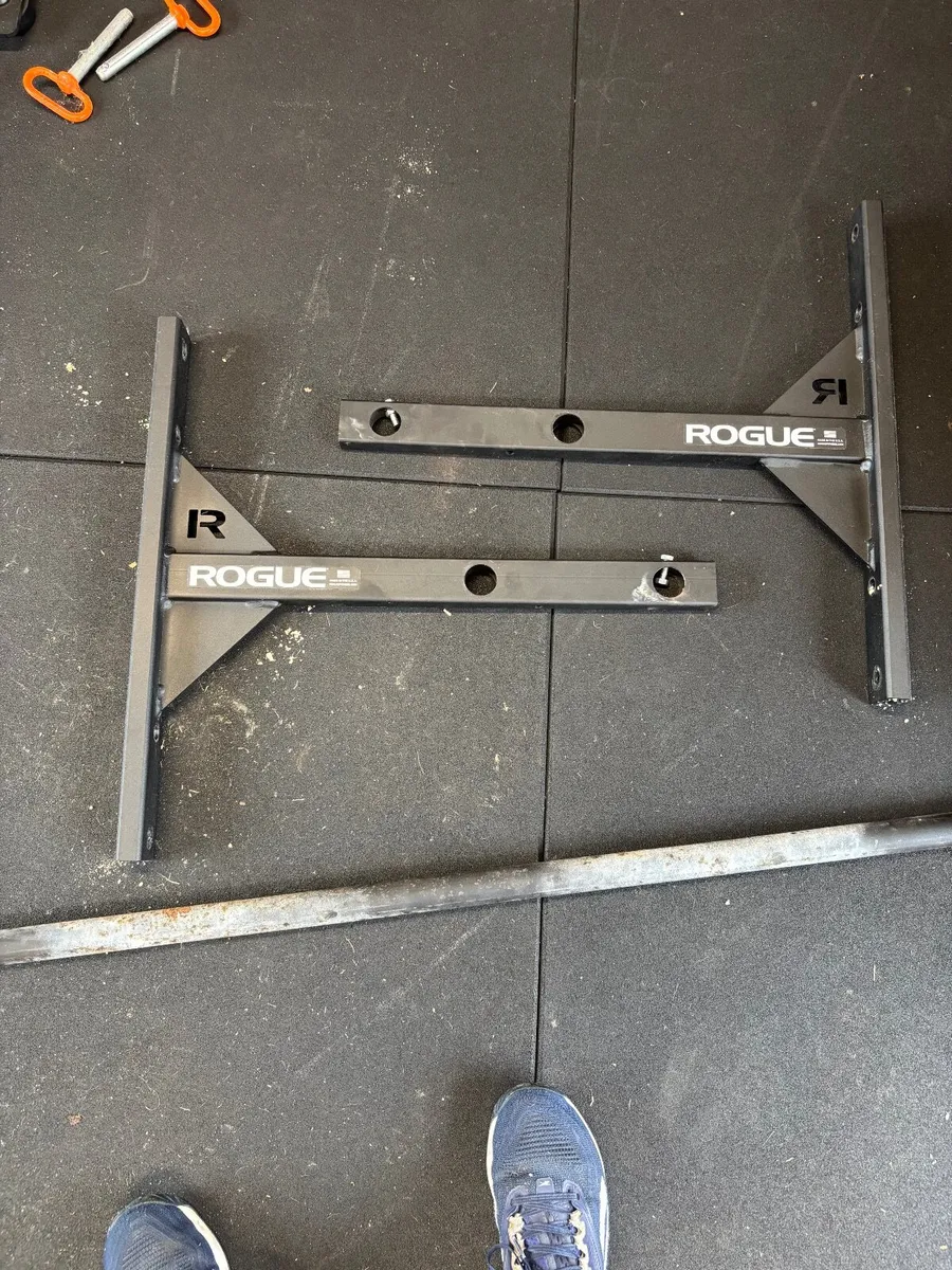 Rogue Pull Up Bar - Image 2