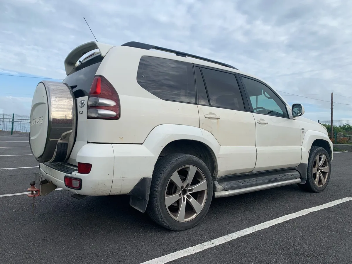 Toyota Land Cruiser 2006 - Image 4