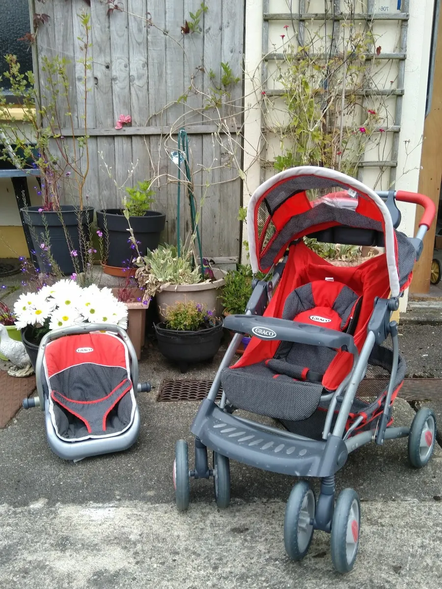 Doll's 3-in-1 buggy (Graco) - Image 1